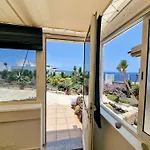 Casa Blanca Sea View *